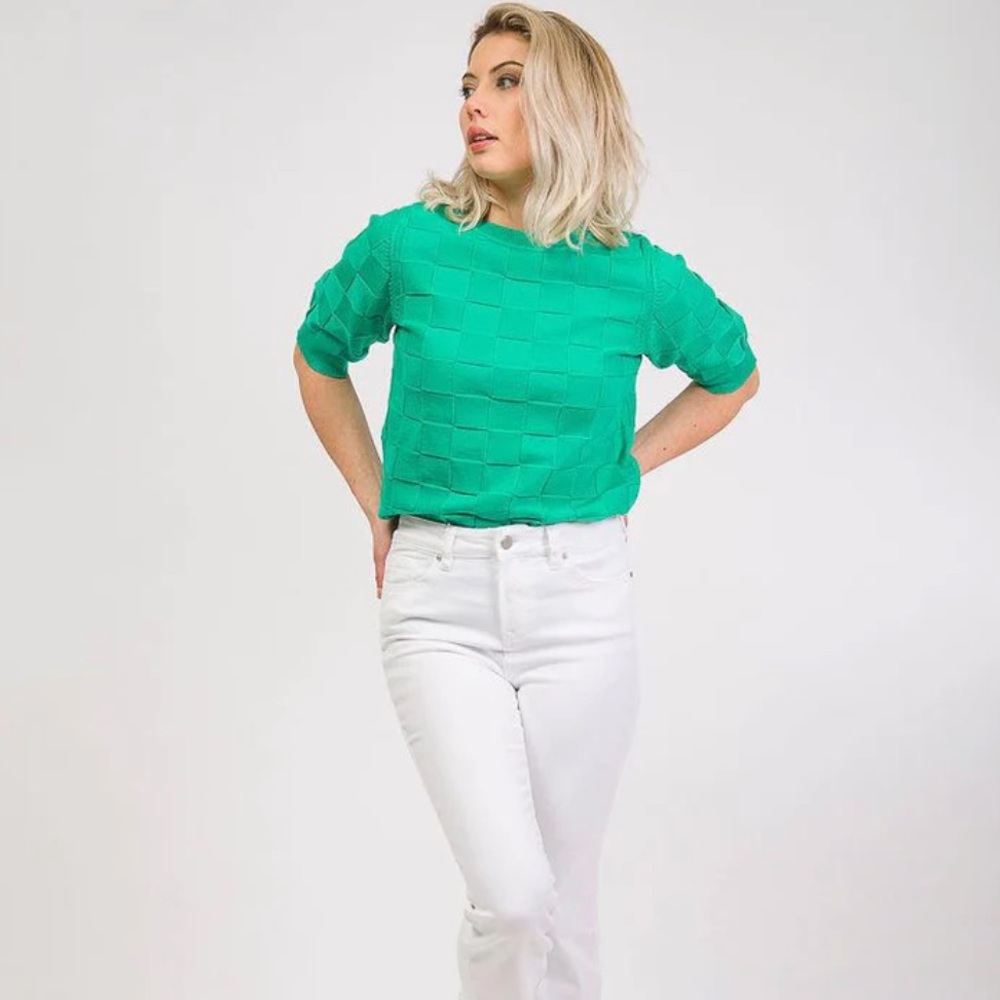 Short sleeve checkered texture sweater